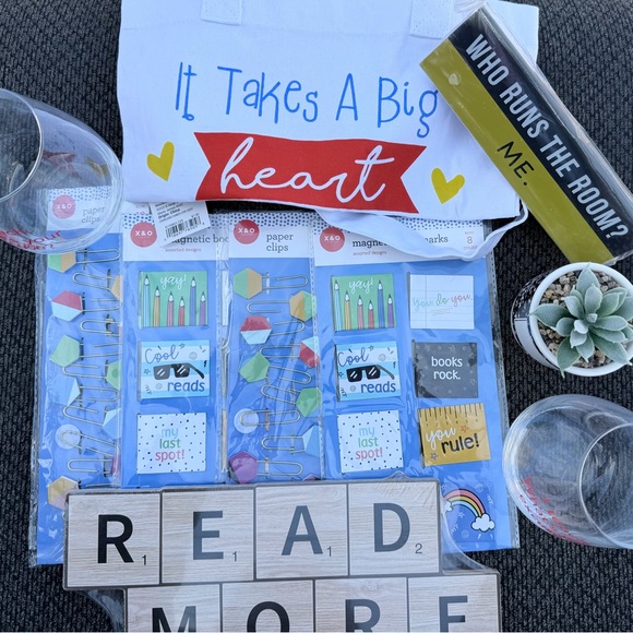 BUNDLE of 10 items- Teachers Colorful Stationery Set with Tote Bag - Picture 2 of 7